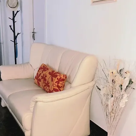 Casa Manny 1 *