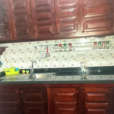 ホームステイ Casa Manny 1 アロナ