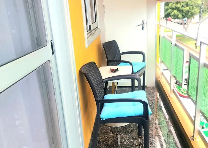 ホームステイ Casa Manny 1 アロナ